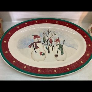 Christmas platter with two snowman. Microwave and dishwasher safe.